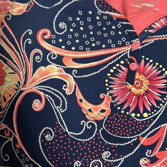 Healing Hands Scrub top NEW WITH TAGS  size XL - Picture 4 of 4